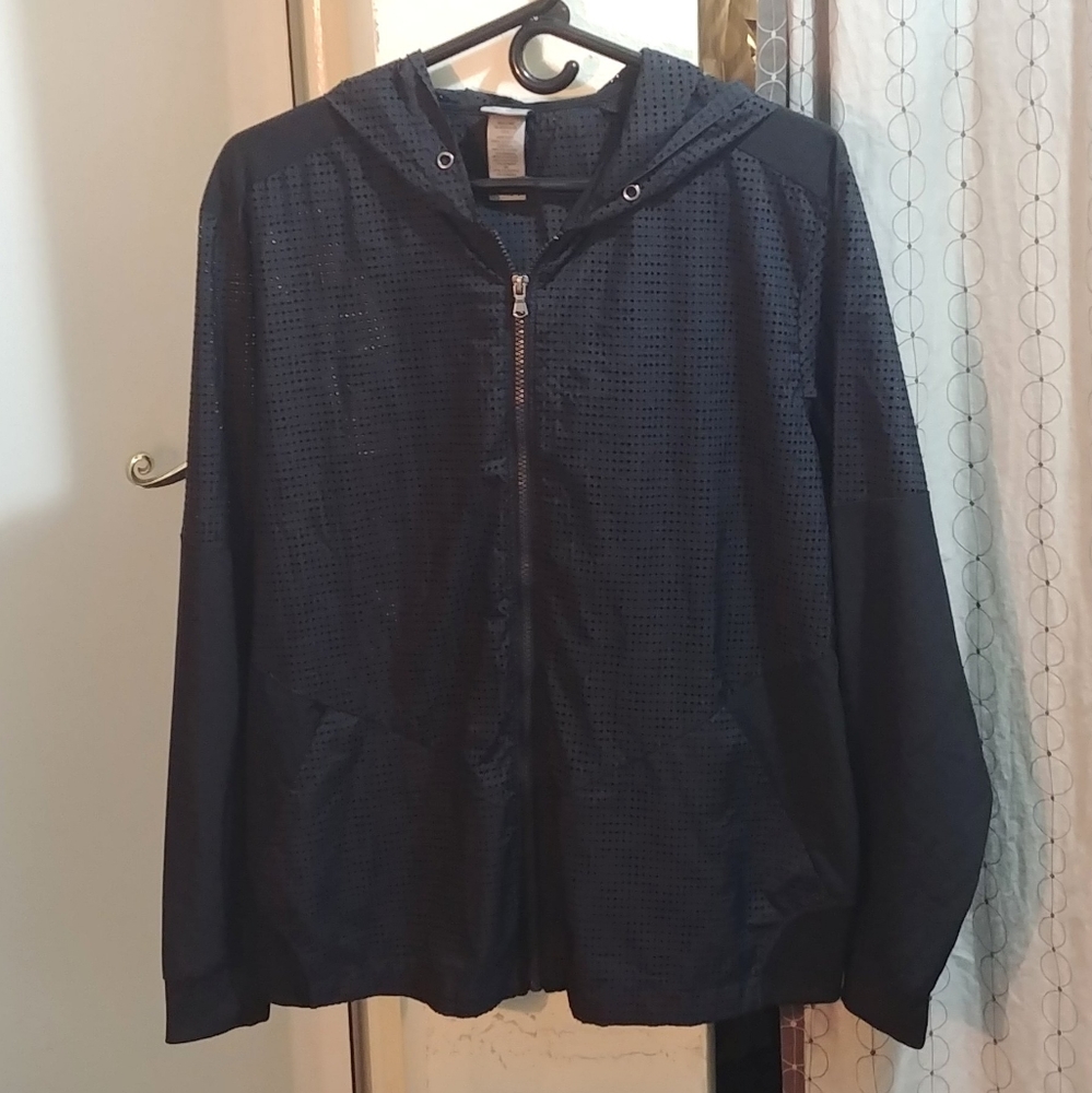 Champion Wind Breaker XL Black Perforated w/ Hood